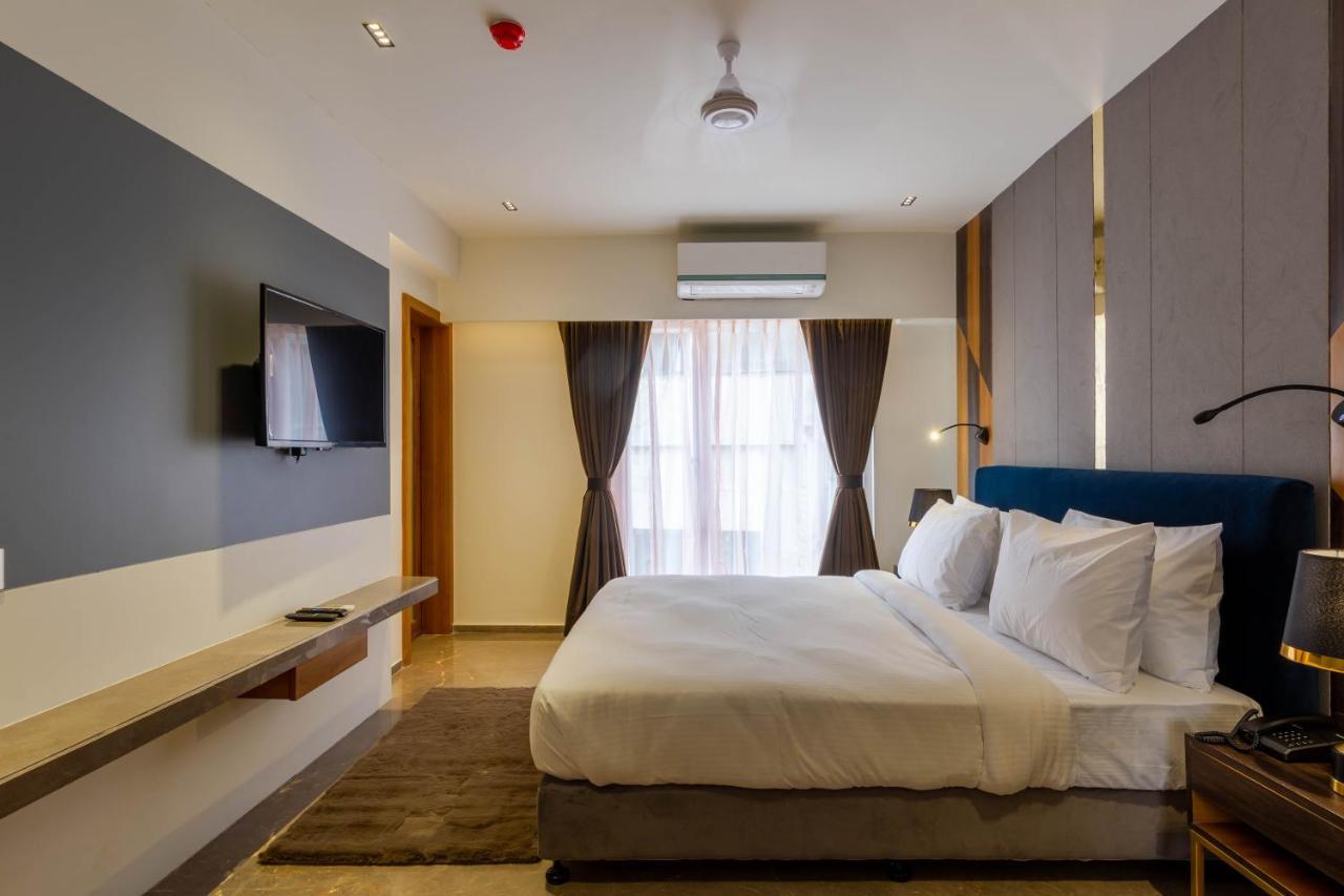 אחמדאבאד Hotel Nalanda מראה חיצוני תמונה
