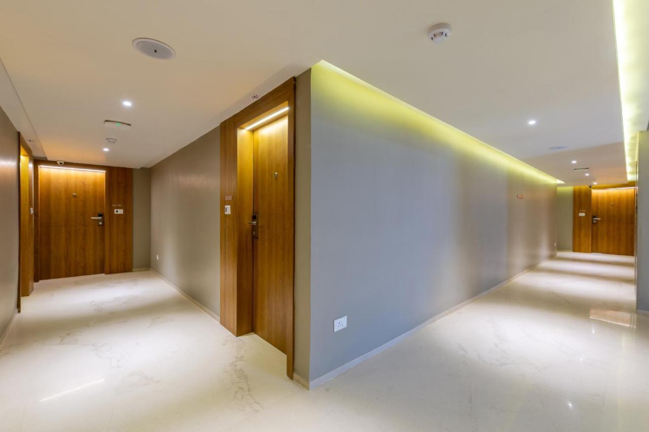 אחמדאבאד Hotel Nalanda מראה חיצוני תמונה