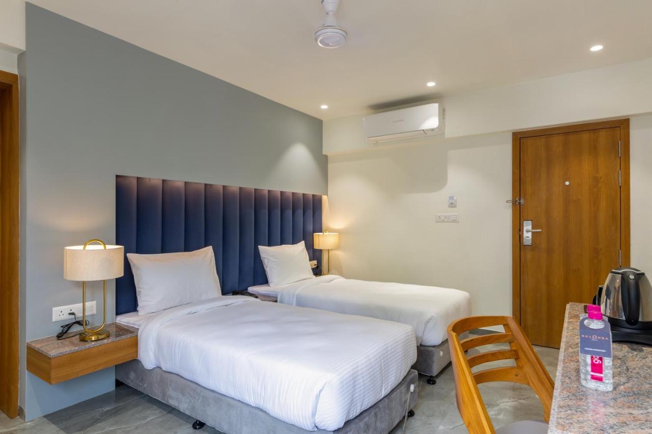 אחמדאבאד Hotel Nalanda מראה חיצוני תמונה