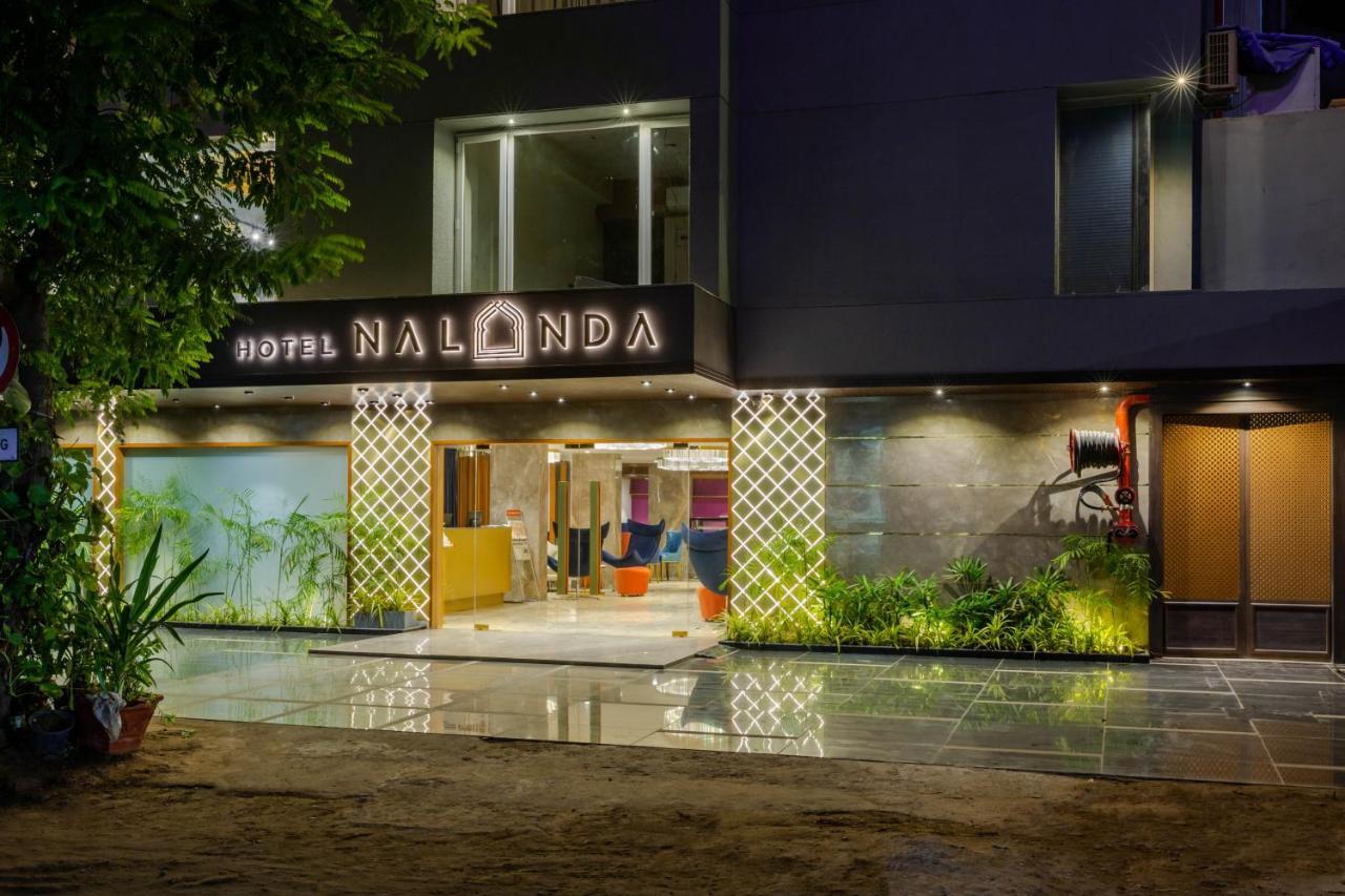 אחמדאבאד Hotel Nalanda מראה חיצוני תמונה